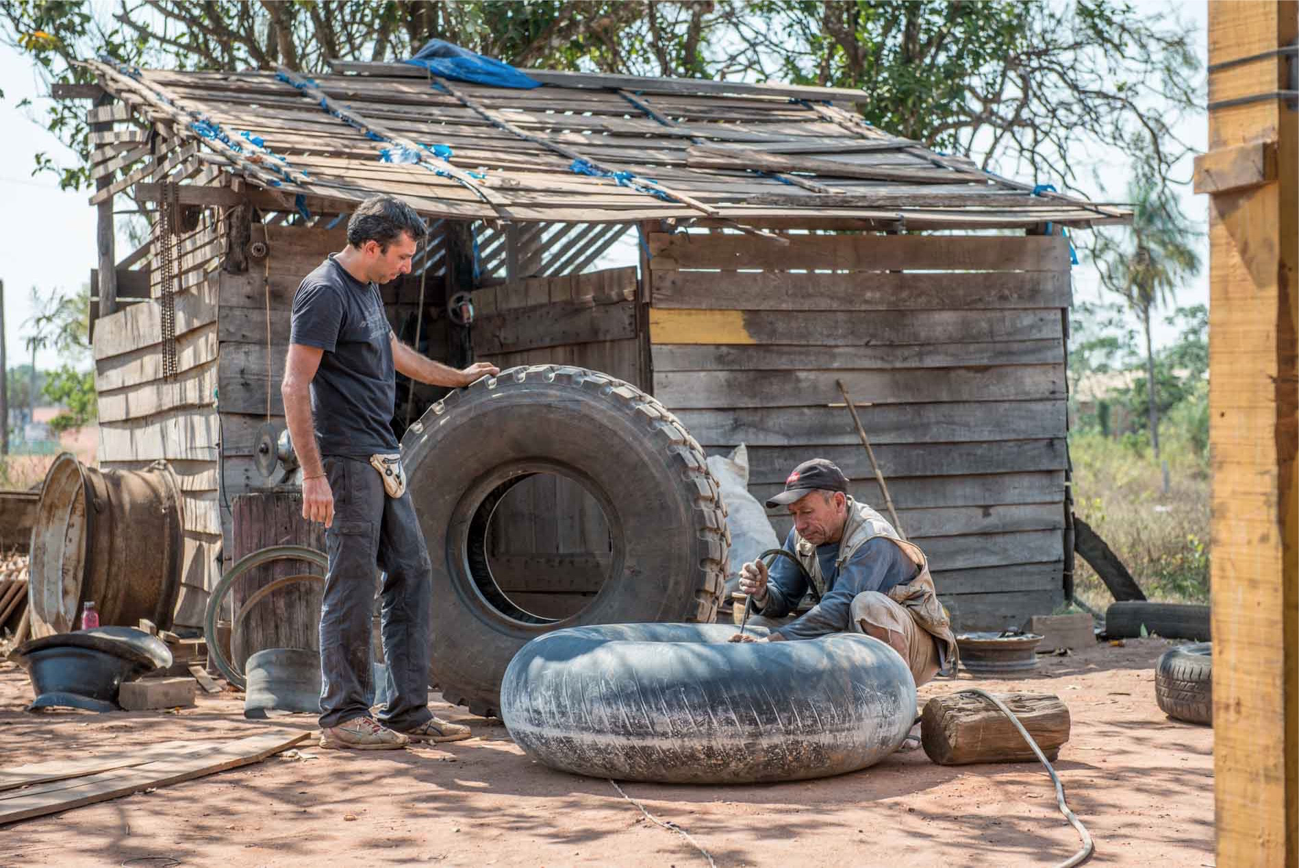 tyre change in bolivia